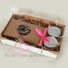 Подарочный набор-сувенир 8 Марта с чаем и сладостями в крафт-коробке # 2 (чай+мед)