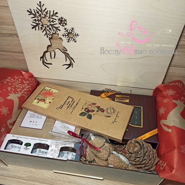 Вернись лесной олень #3 большой подарочный набор с чаем/кофе и сладостями в деревянной шкатулке 30*20*6 см