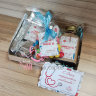 Ускоренная помощь #5 подарочный набор с чаем/кофе и сладостями в крафт-коробке - фото 1