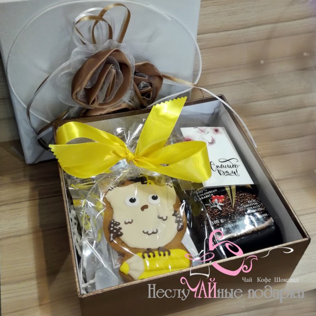 Подарочный набор Совёнок с чаем и сладостями в шкатулке